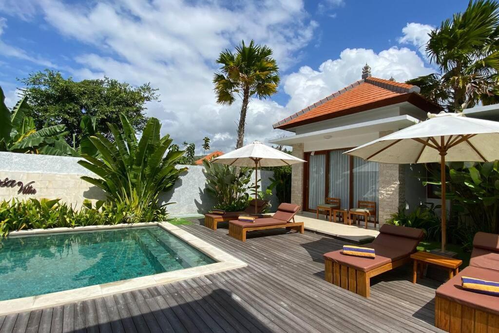 Nau Nusa Villa Batununggul Esterno foto