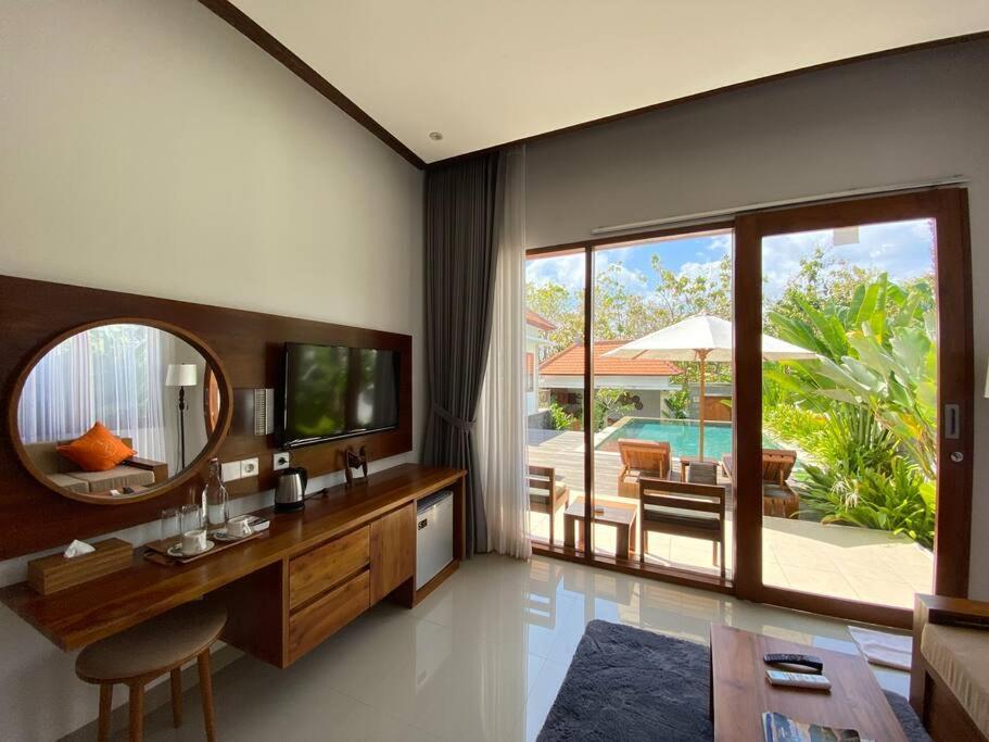 Nau Nusa Villa Batununggul Esterno foto