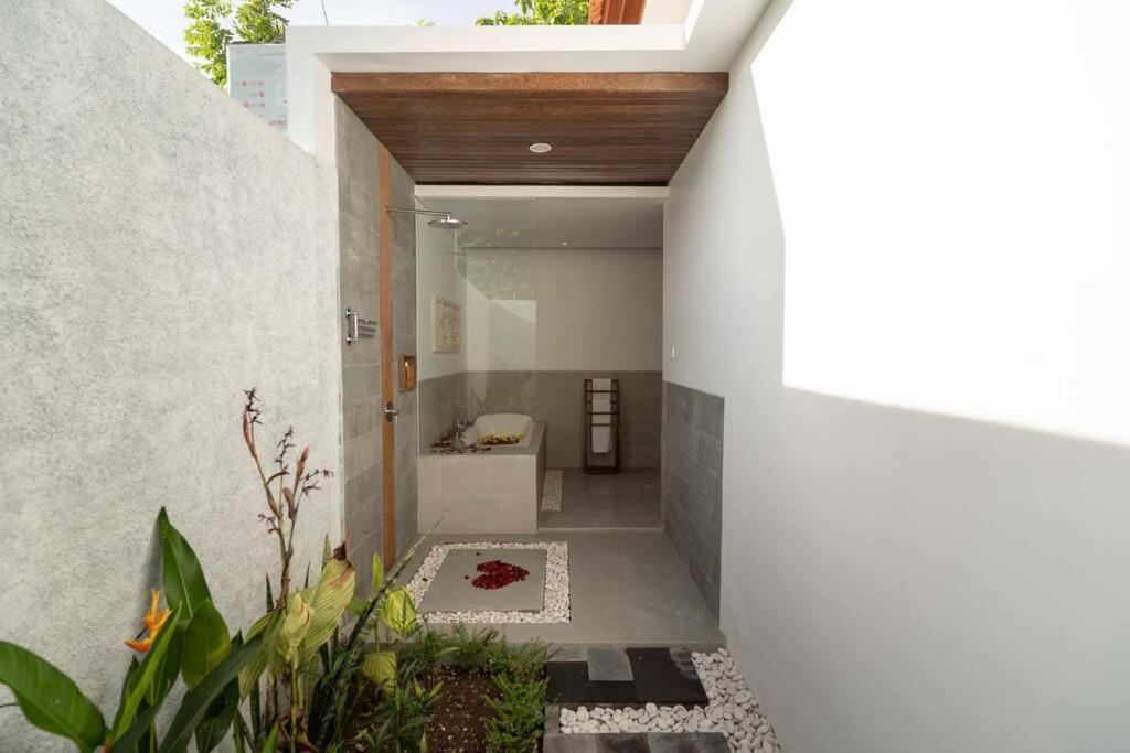 Nau Nusa Villa Batununggul Esterno foto