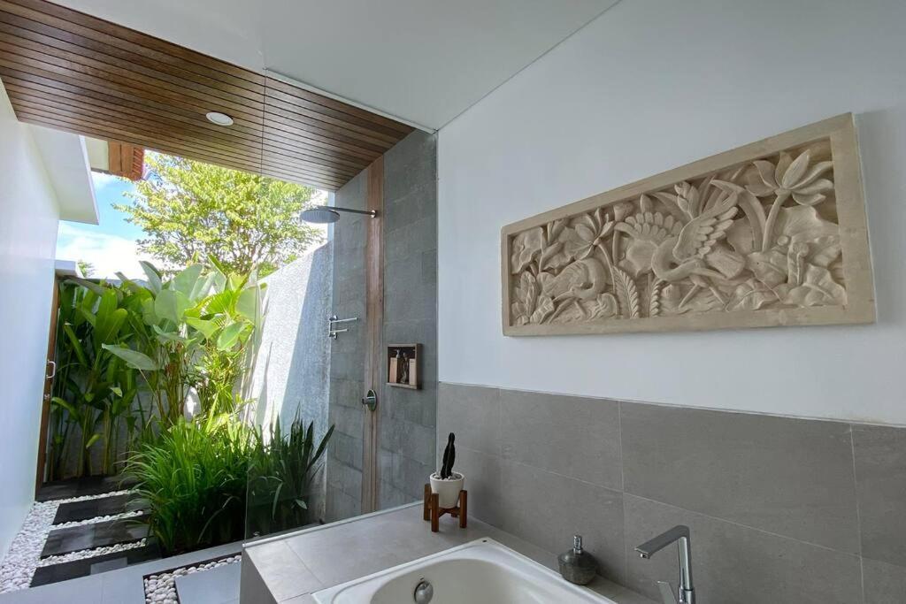 Nau Nusa Villa Batununggul Esterno foto